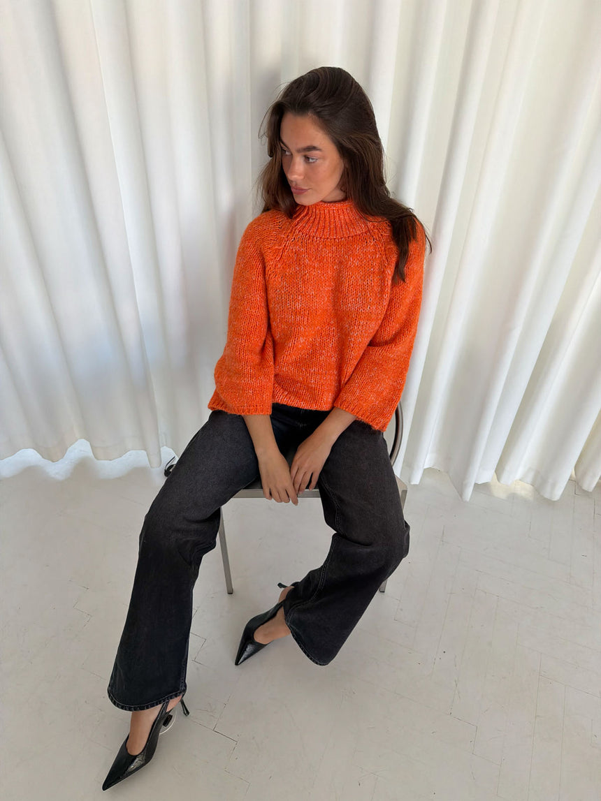Aire striktrøje med turtleneck - Orange
