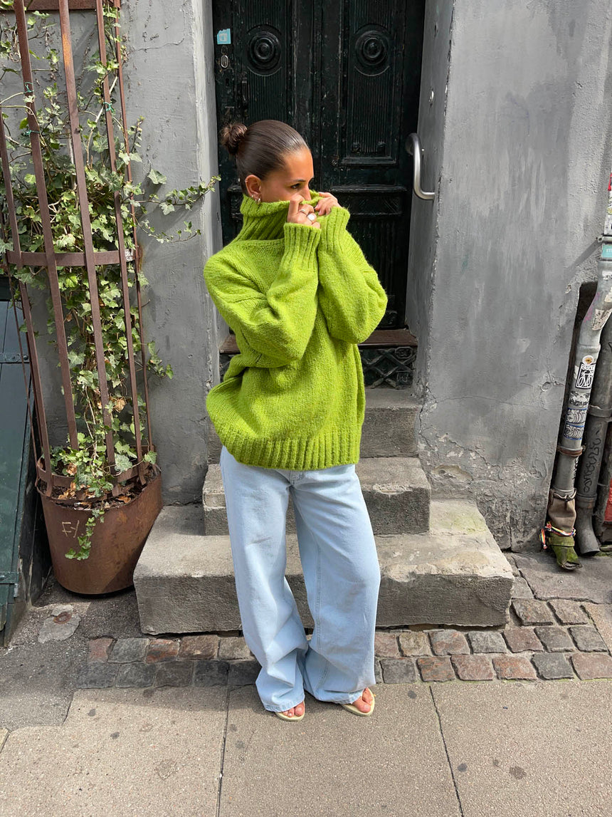 Valdamara striktrøje med turtleneck - Lime grøn
