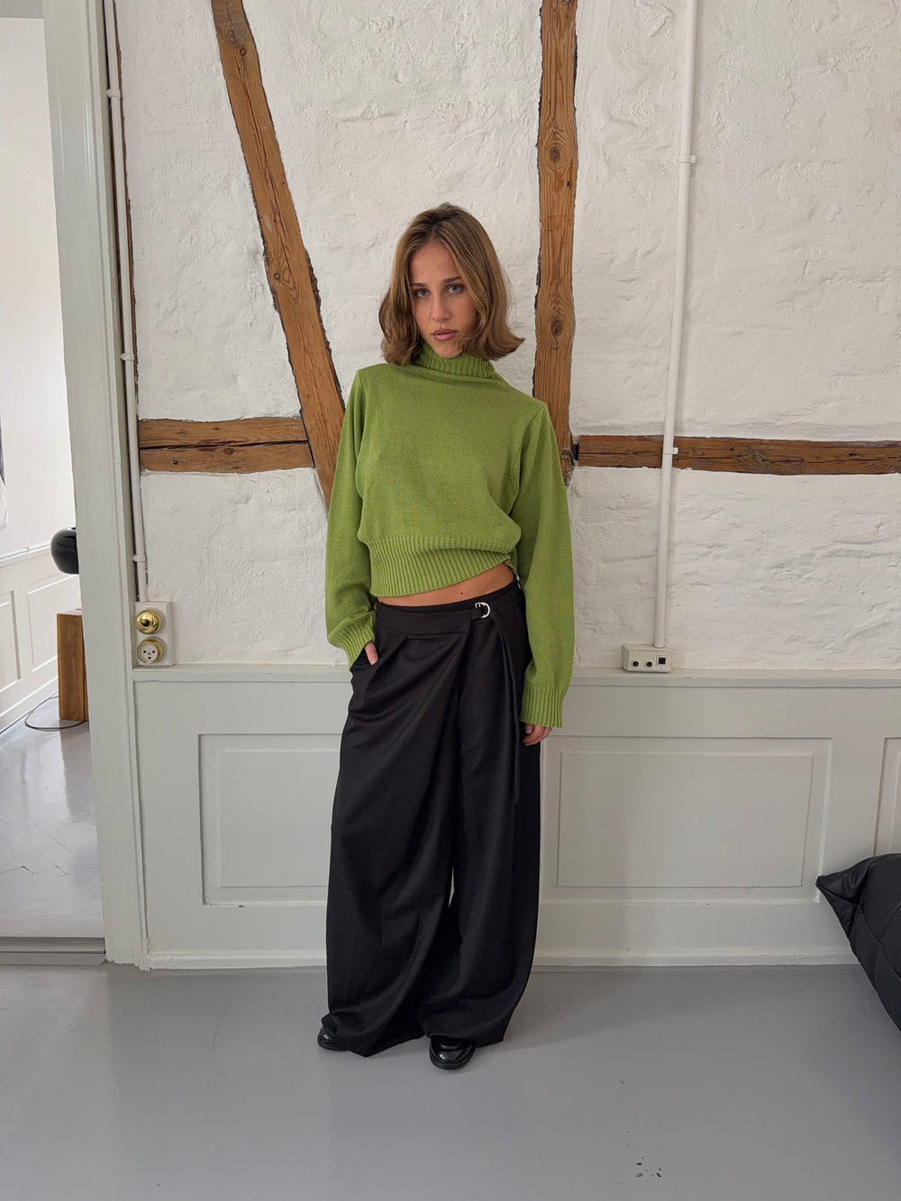 Trina suitbukser med spændedetalje - Sort