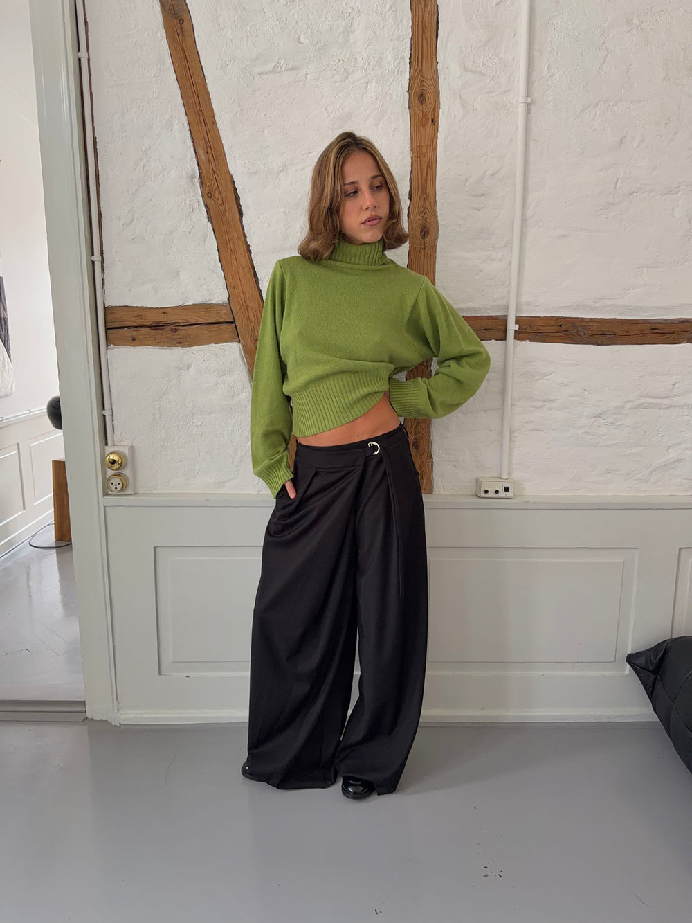 Trina suitbukser med spændedetalje - Sort