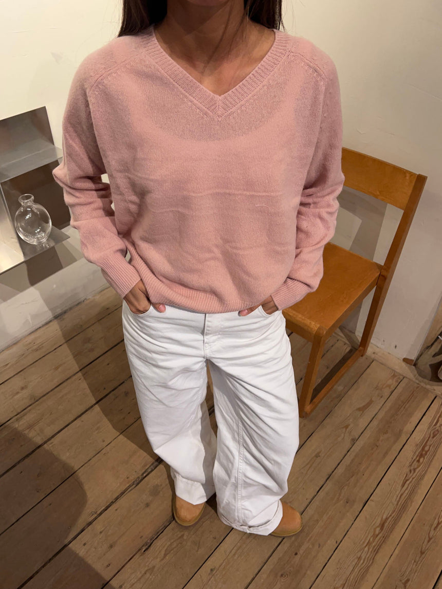 Aiko sweater med v-udskæring - Lyserød