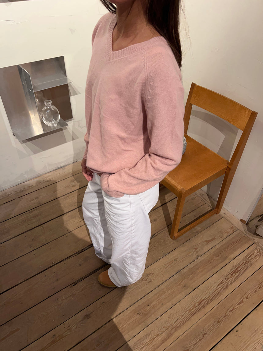 Aiko sweater med v-udskæring - Lyserød