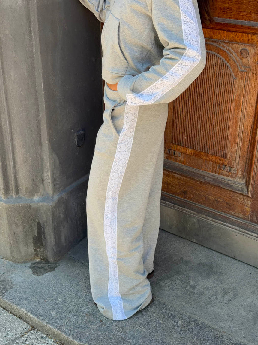 Obban sweatpants med blonder - Grå/hvid