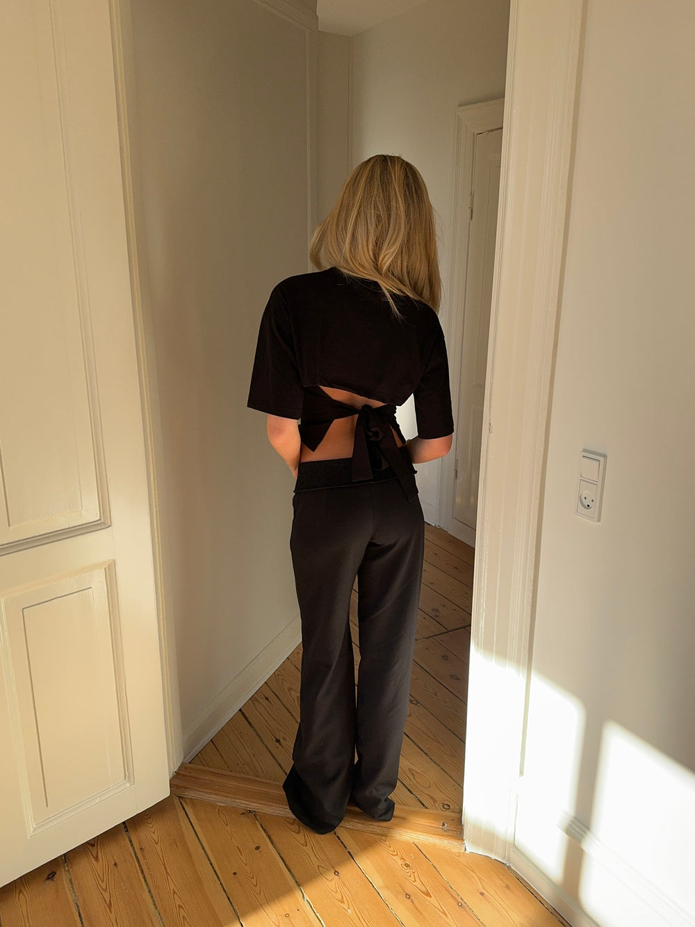 Conida figursyet t-shirt med bånd - Sort