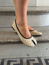 Elivia split toe ballerina med polkaprikker - Hvid/sort