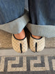 Elivia split toe ballerina med polkaprikker - Hvid/sort