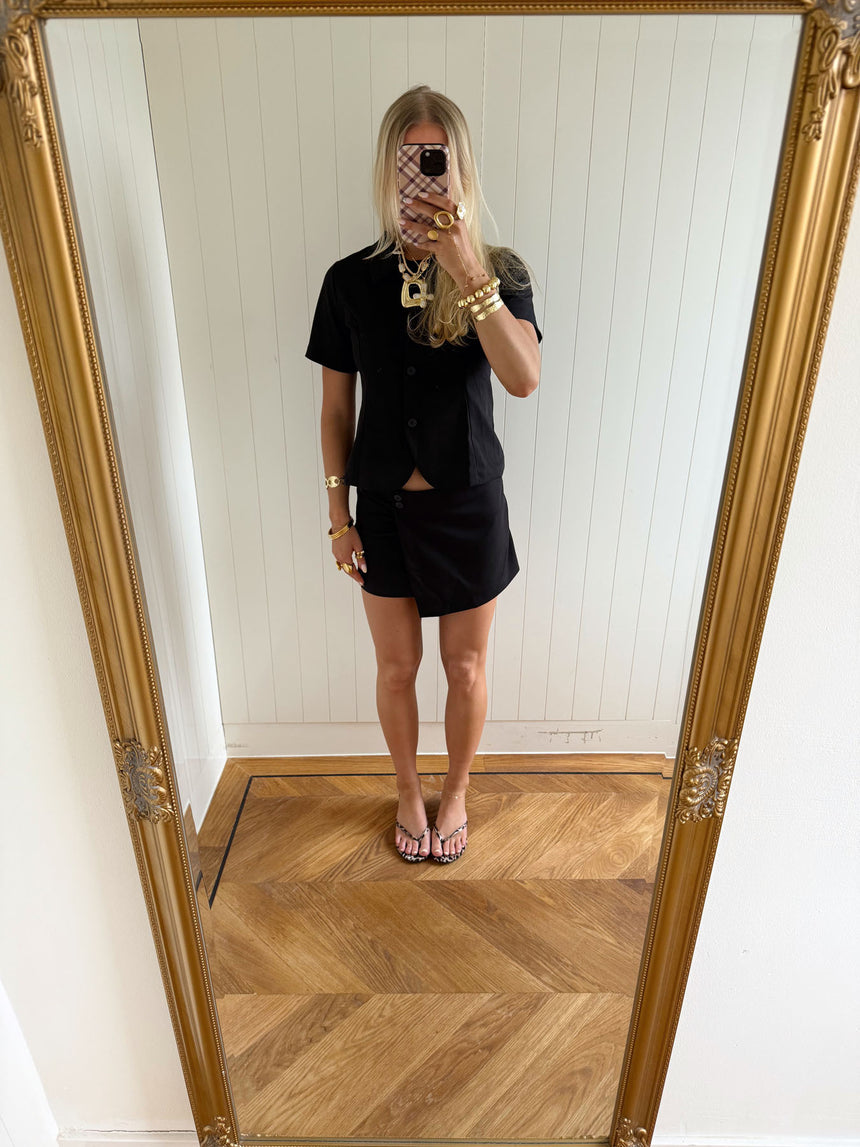 Scandivv tætsiddende blazer skjorte - Sort