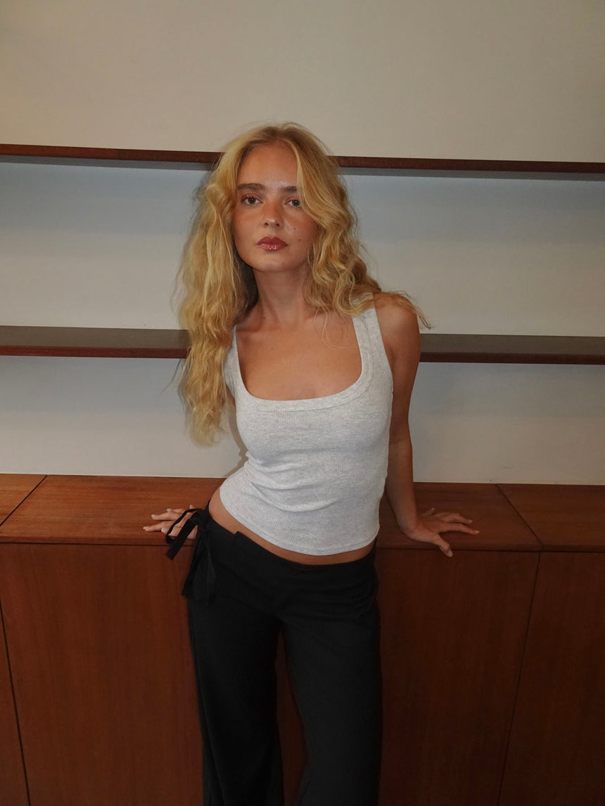 Beate tanktop i rib - Lysegrå