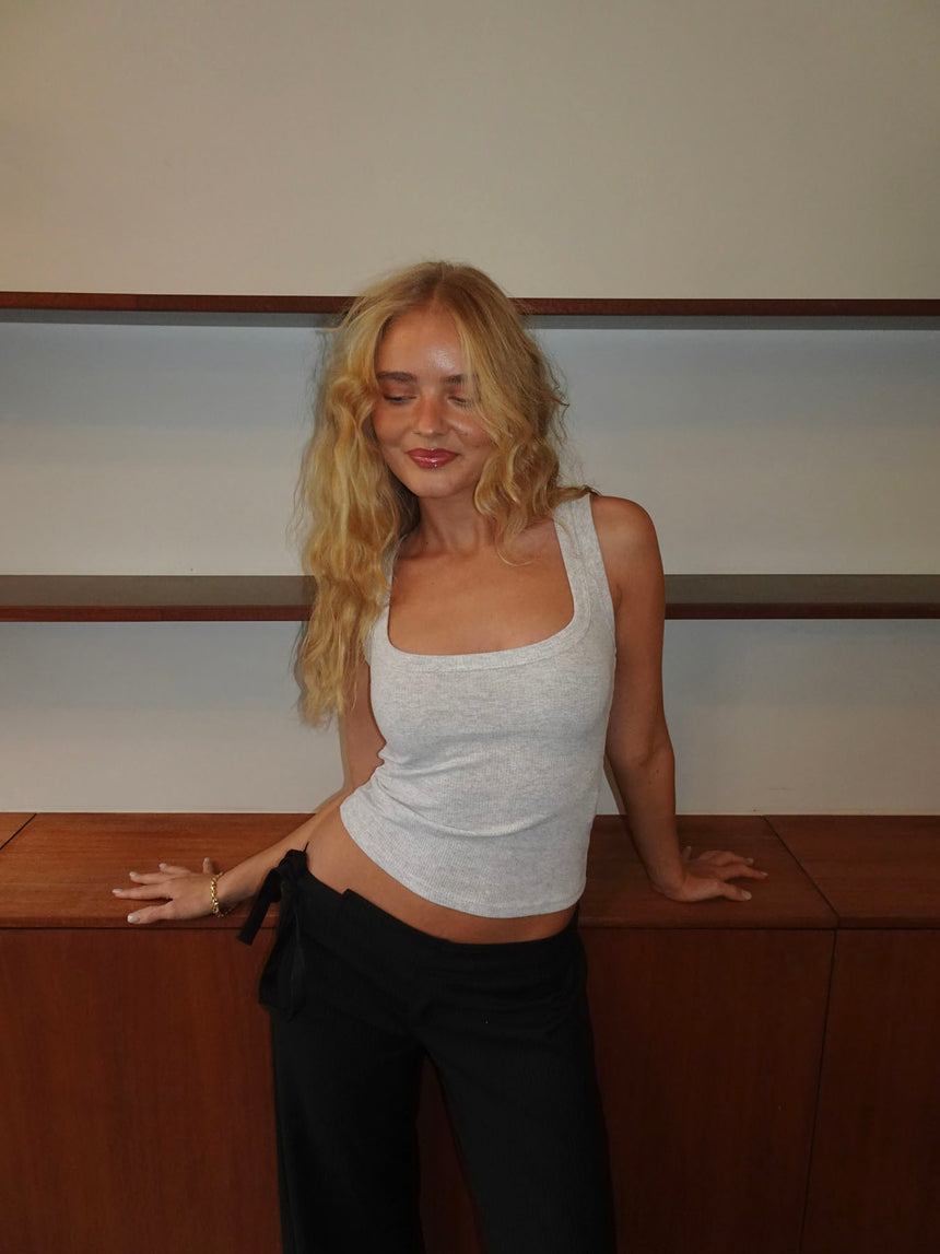 Beate tanktop i rib - Lysegrå