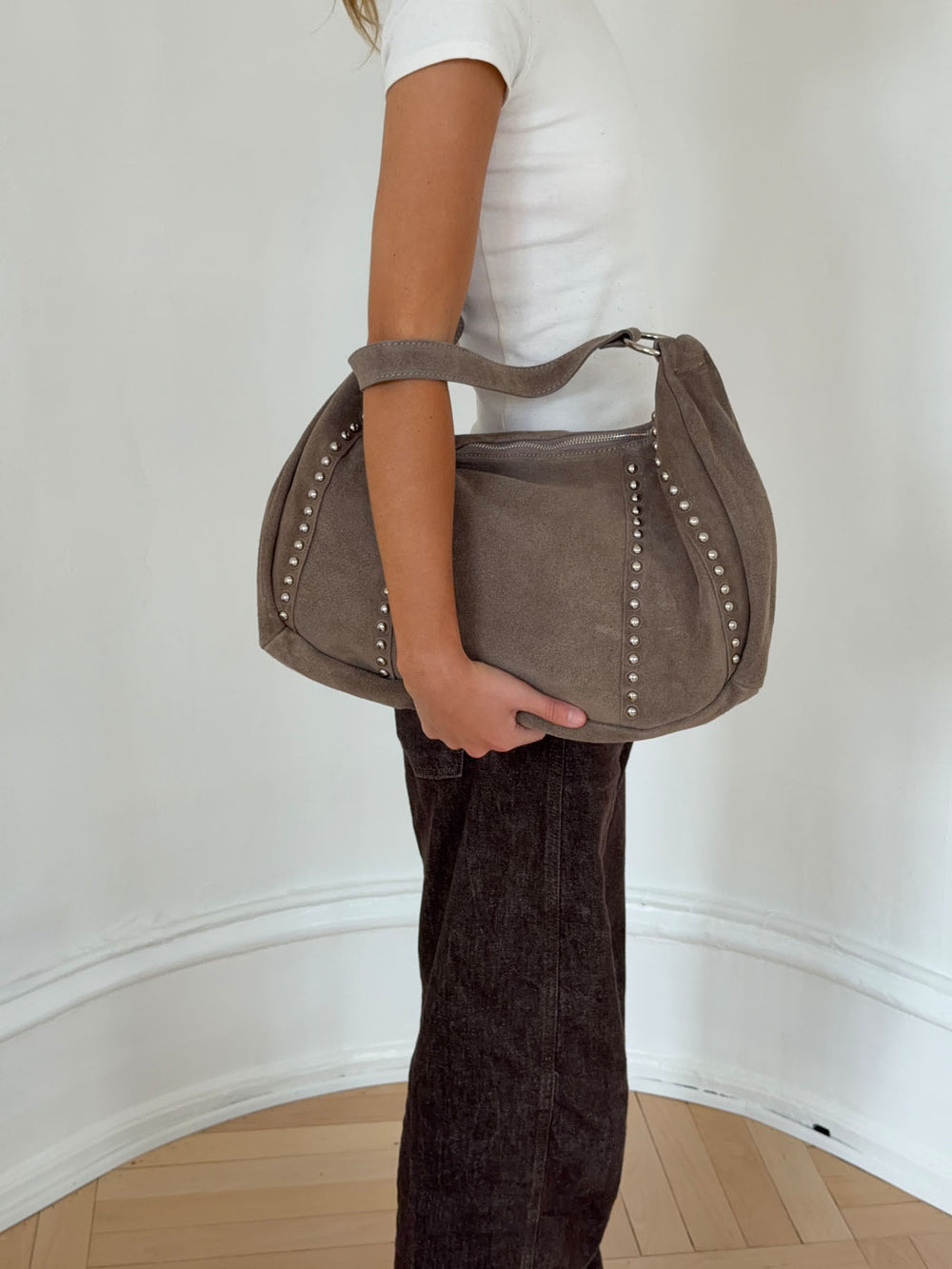 Henry taske med nitter - Taupe