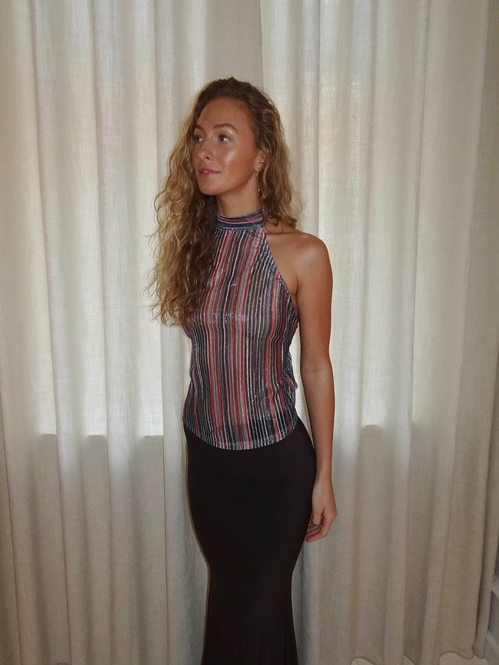 Bellaline top i glitter med åben ryg - Multifarvet