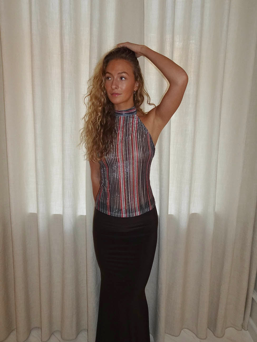 Bellaline top i glitter med åben ryg - Multifarvet