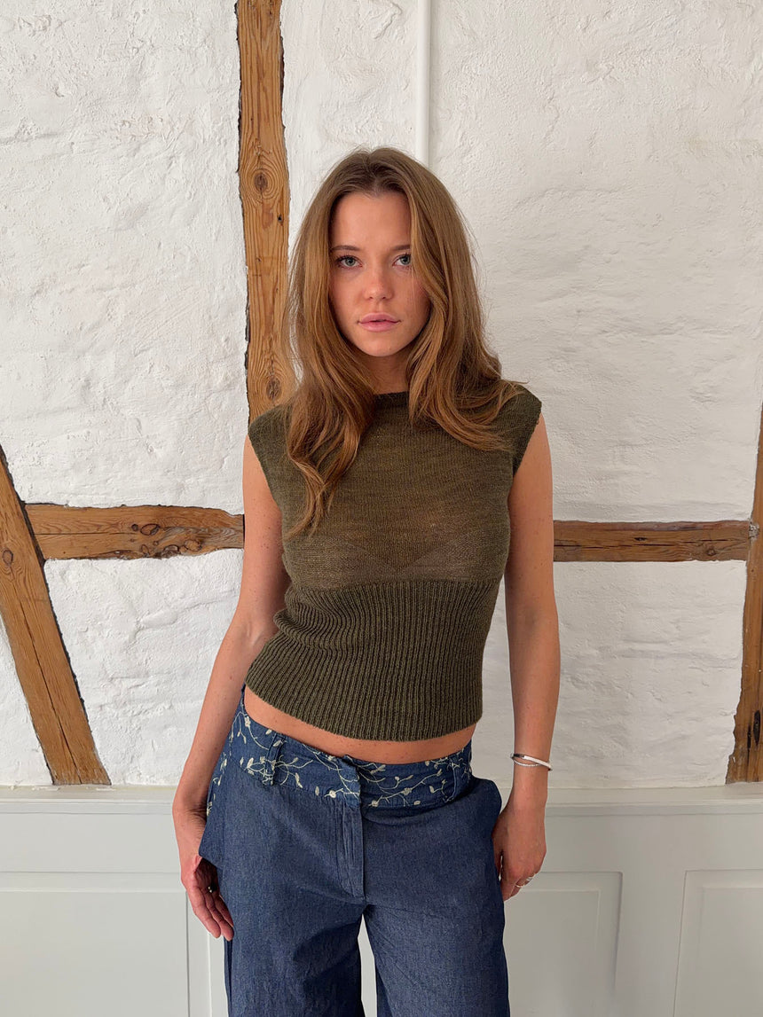 Beatrice top i strik - Oliven grøn
