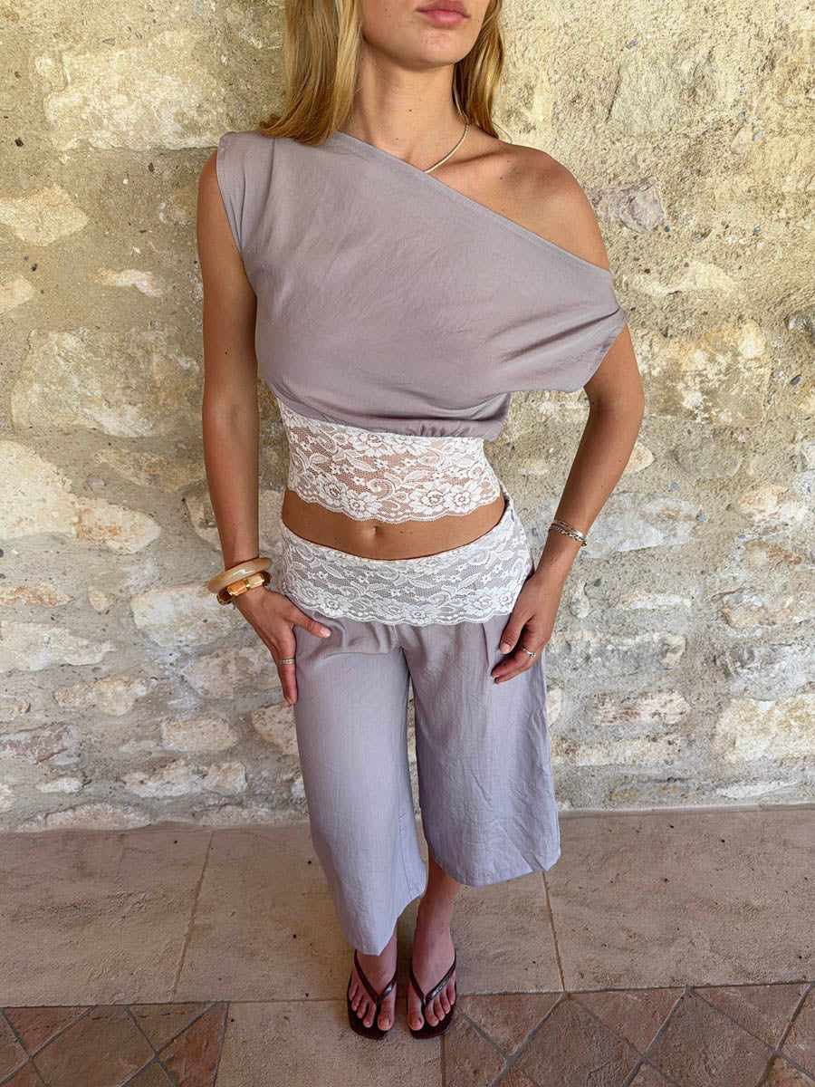 Cameline top med blonder - Beige