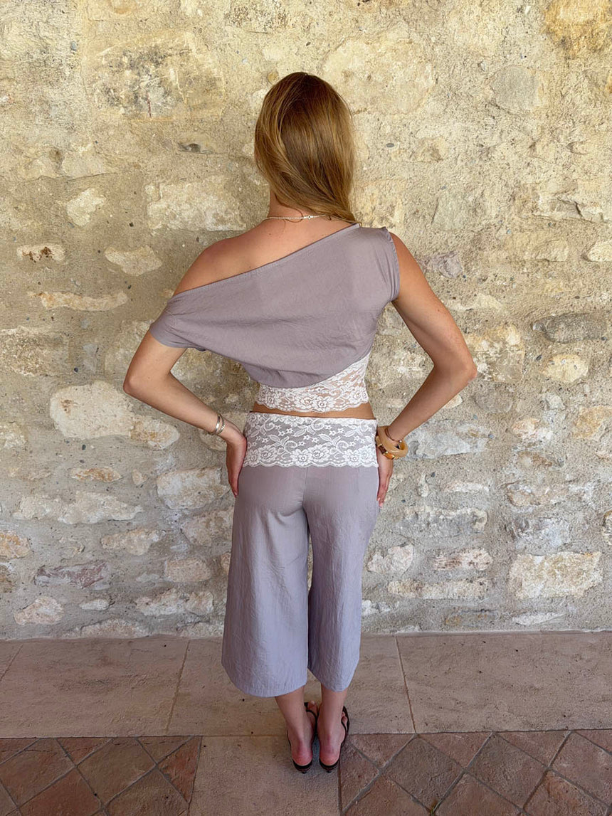 Cameline top med blonder - Beige
