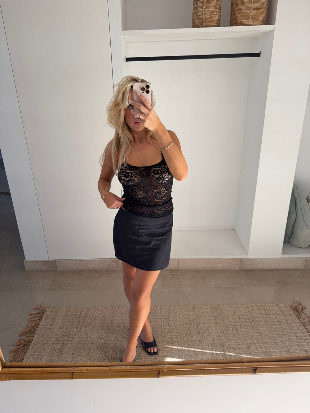 Jeselana top i blonde - Sort