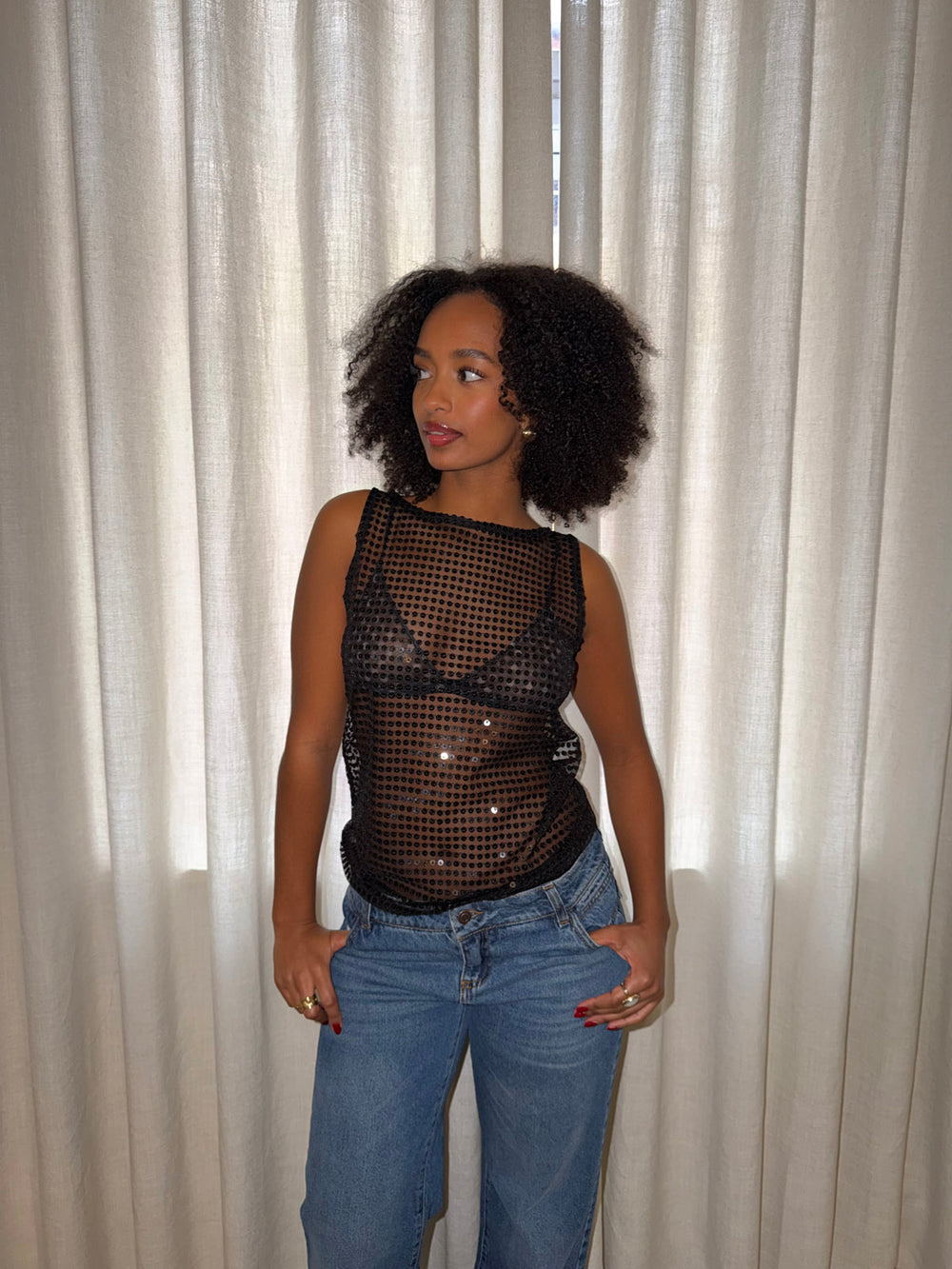 Isobel top med pallietter - Sort