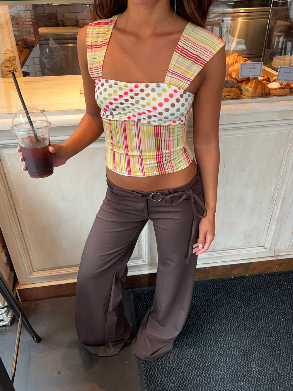 Malia top med polkaprikker og striber - Multifarvet