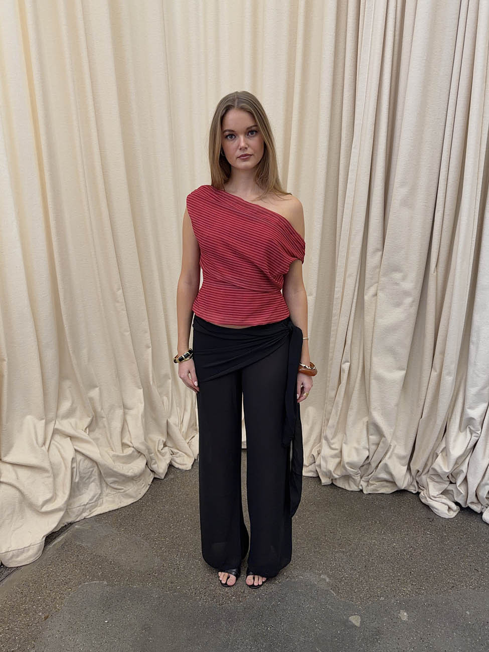 Lily top med striber - rød/bordeaux