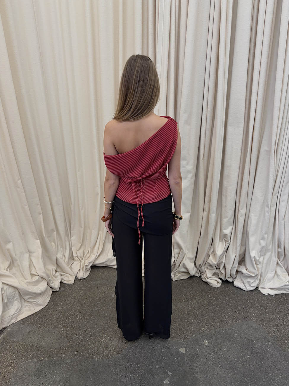 Lily top med striber - rød/bordeaux