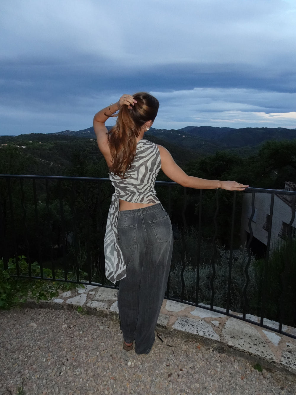 Orlane one shoulder top med zebra print - Sort/hvid