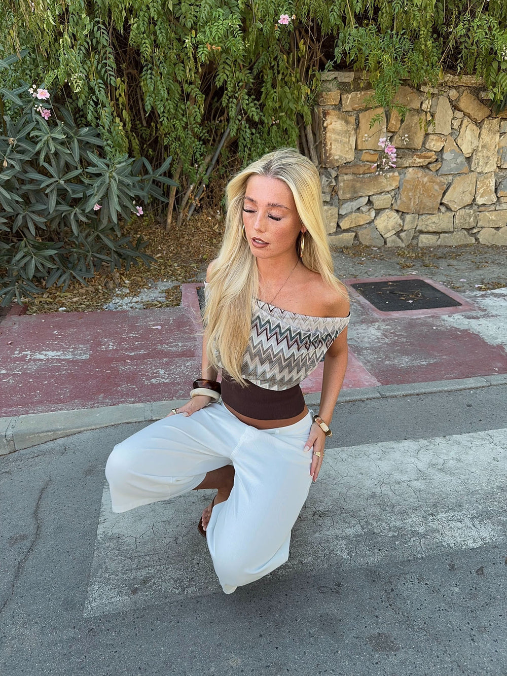 LIMITED Kimmie top med zigzag mønster - Brun/beige