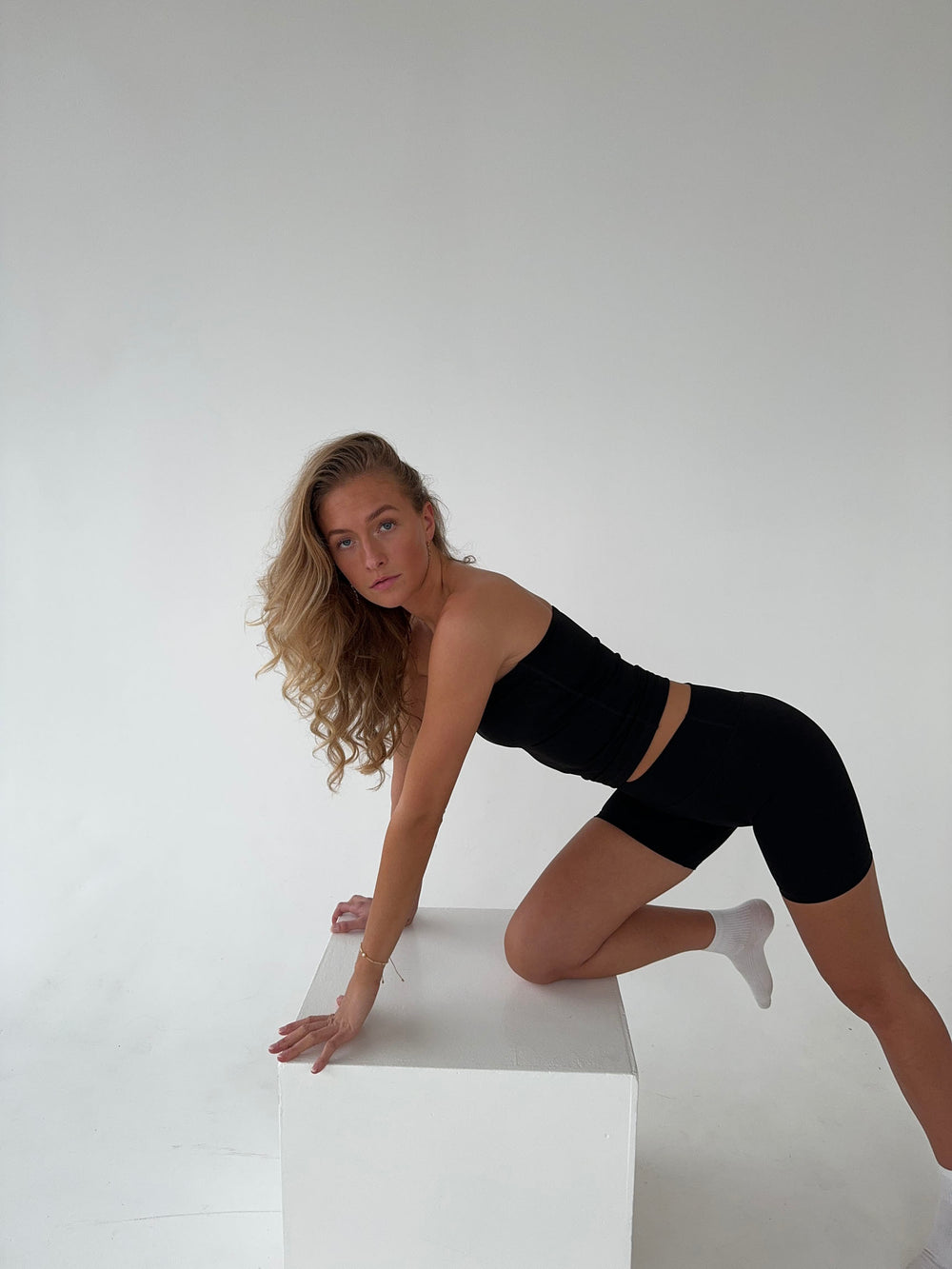 Core tube top - Jet Black