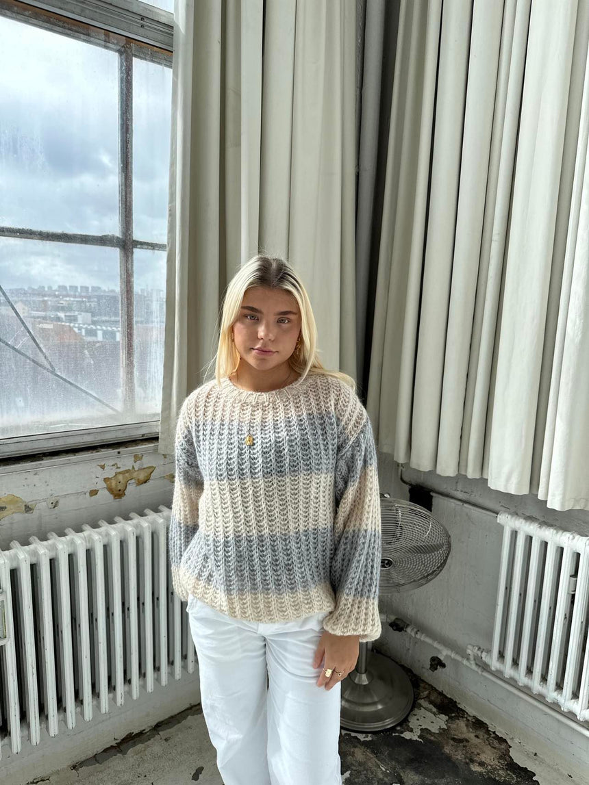 Melly striktrøje med striber - Beige/grå