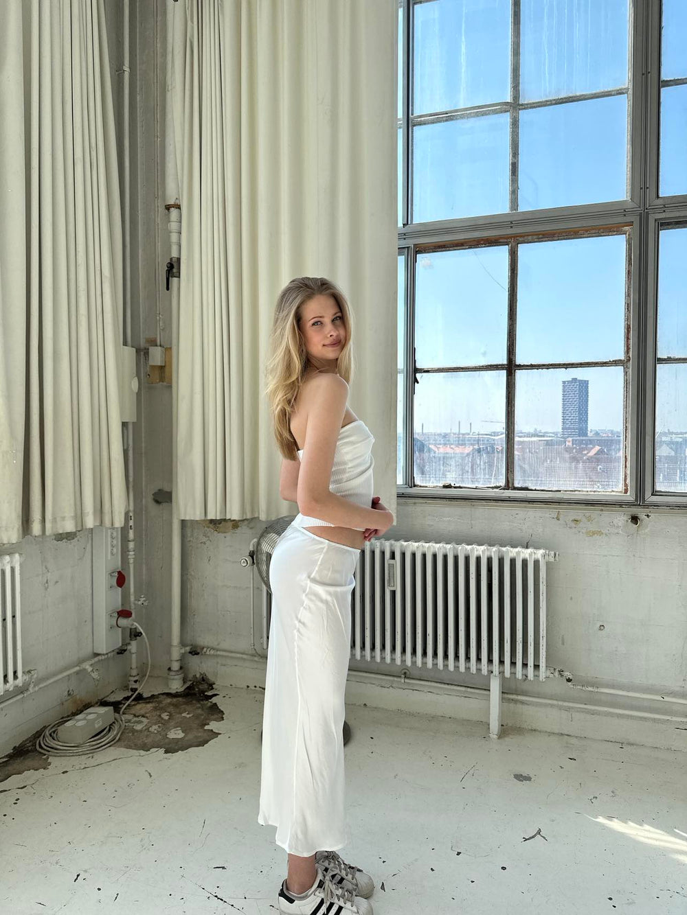 Gabrielle satin nederdel - hvid