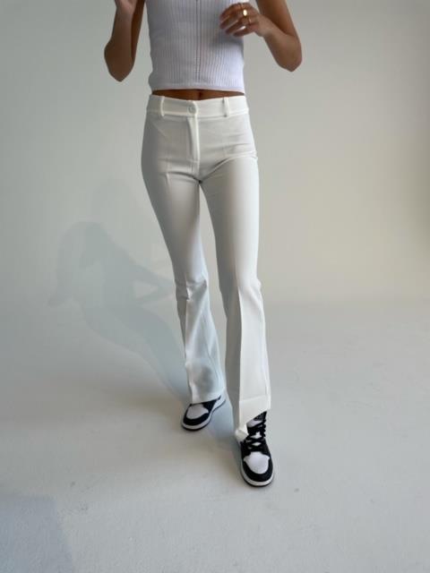 Flare bukser off white  uden lomme.
