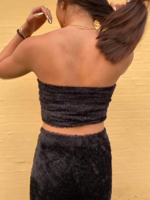 Fluffy tube top sort
