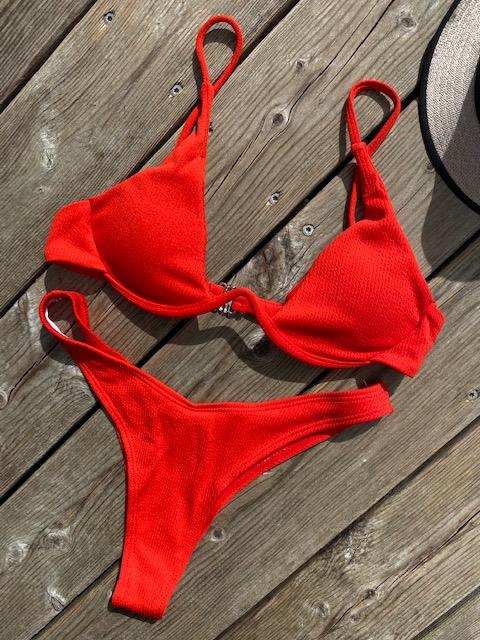 Kanvas bikini i crepe rød