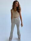 Højtaljet flare bukser - lys beige