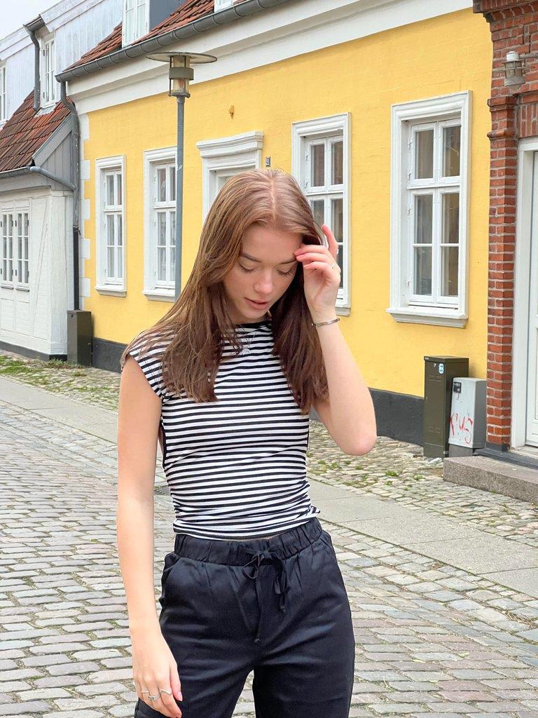 Tinka top - sort/hvid