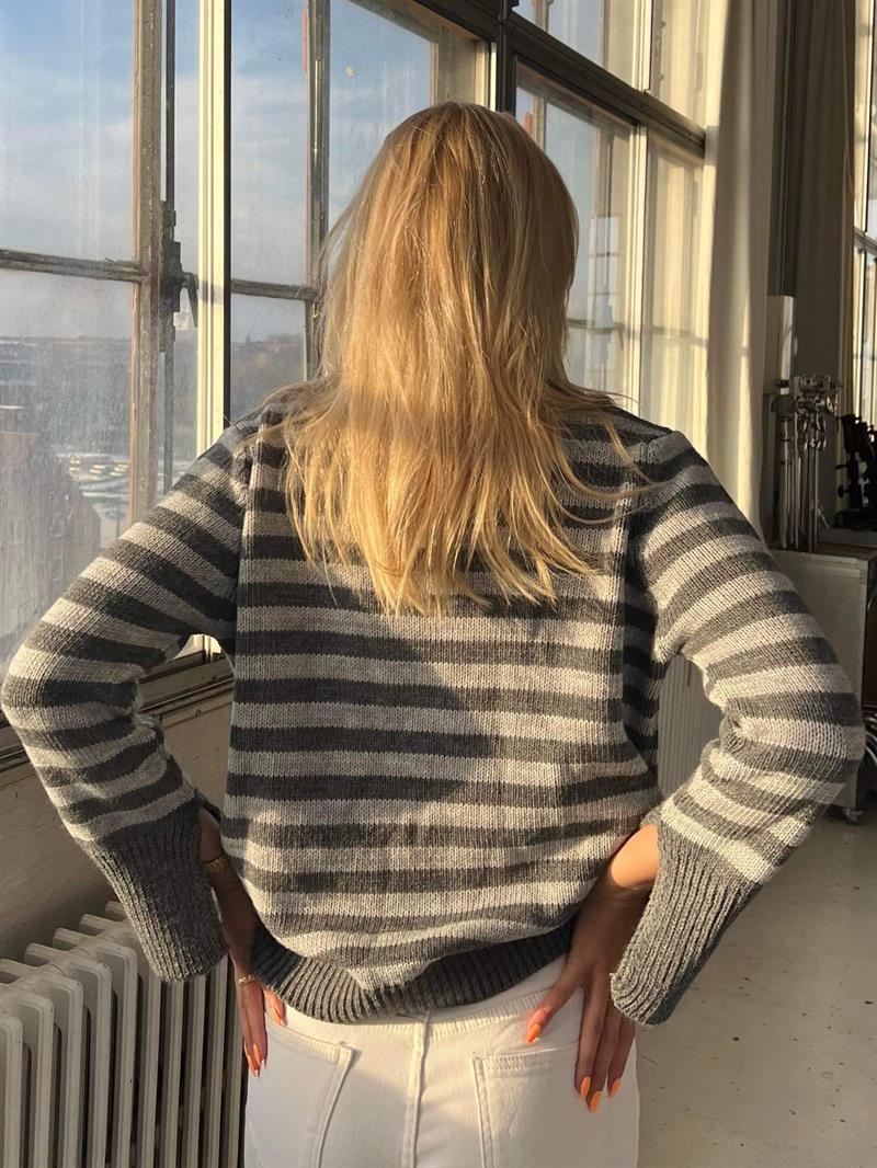 Paulina striktrøje - lysegrå/mørkegrå
