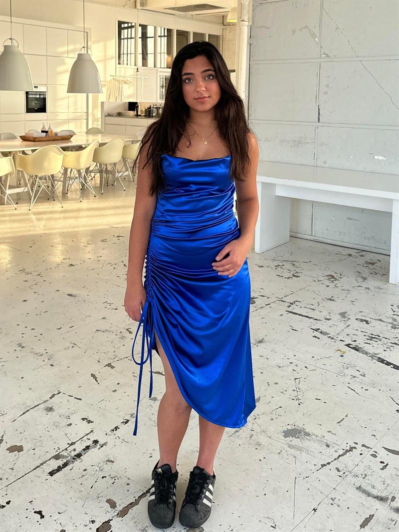 Mathea satin kjole - kongeblå